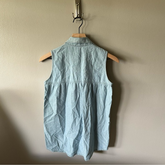 Madewell Denim Button Down Tank - Picture 2 of 7